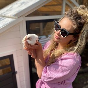 Meet your Posher, Chelsea